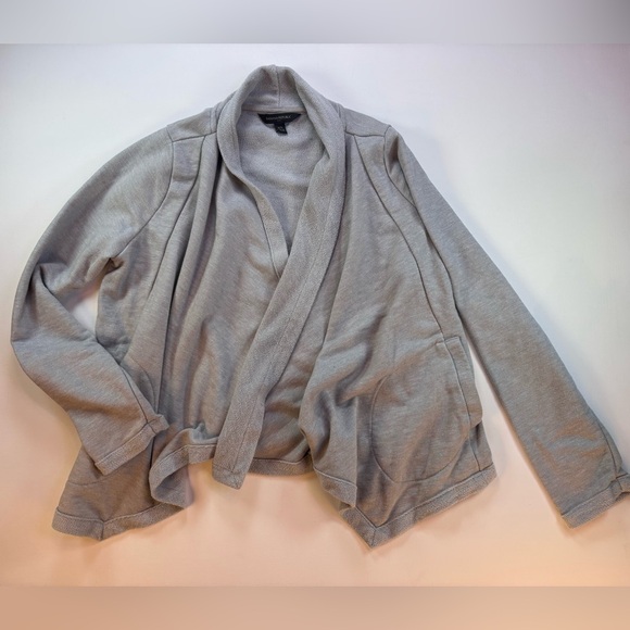 Banana Republic Relaxed Fit Light Gray Knit Cardigan Women’s size XS - Picture 1 of 6